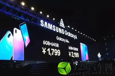 添B视频:科技新锐,性能卓越新能源汽车亮相引关注-3