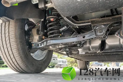 家用SUV新选择：捷途山海T1四驱版能否满足你的多元需求？-2