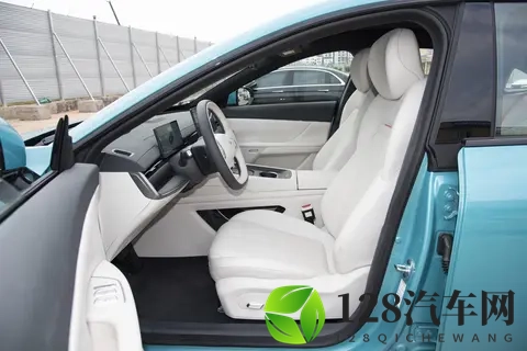 东风奕派eπ007+：智美轿跑的15万级新选择-1
