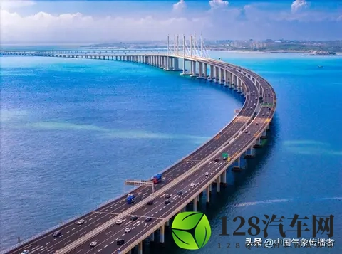 定了!2026年高速免费时间出炉,4大节假日24天,这些细节要注意-1