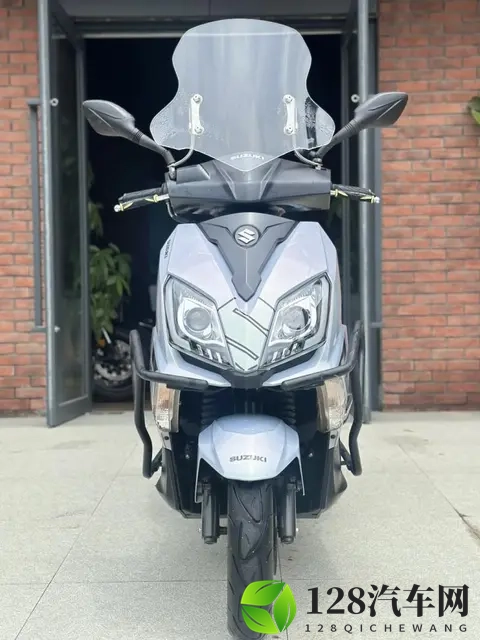 2025年踏板摩托车怎么选 看完这篇再下单-3