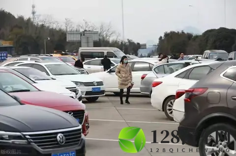 高速服务区停车休息要小心，自备这些应急工具，预防被坑！-2