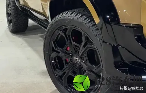 丰田普拉多被改装队整了,沙漠黄新车能玩越野又时尚,车主坐不住了-3