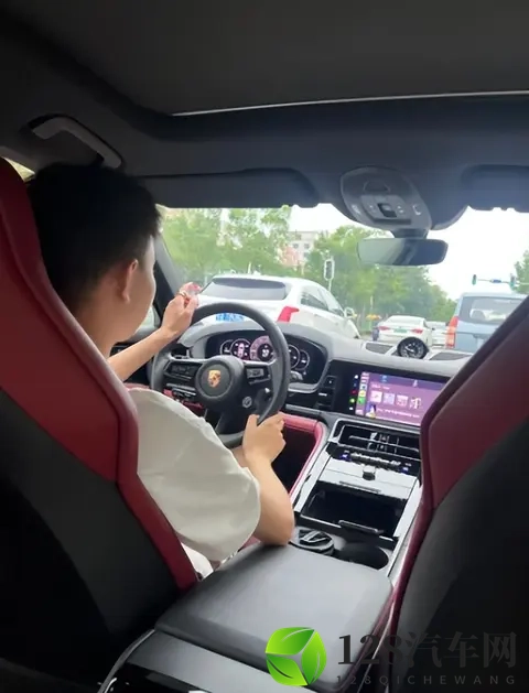 宝马CEO：我们的中国客户比欧洲年轻20岁！-1