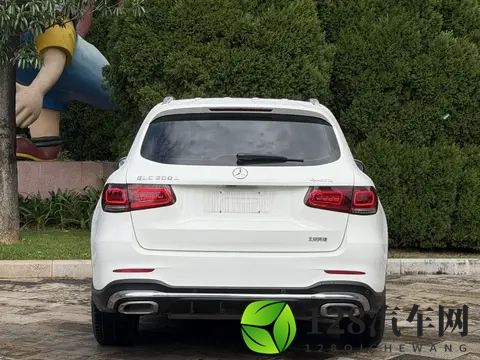 20万拿下准新奔驰GLC300L,体验豪华SUV的魅力!-3