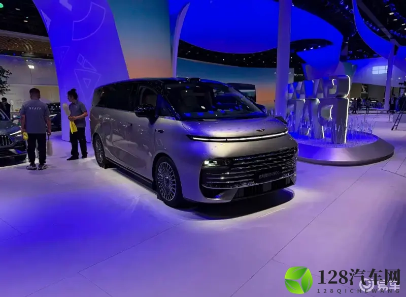 2025广州车展 银河V900首发 搭载15T增程系统-1