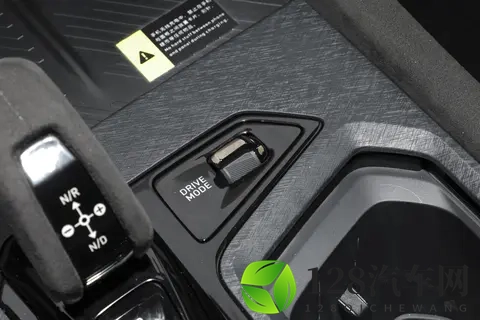 中国性能车的全新标杆,领克03+ 2026款 20TD 性能进阶版-3