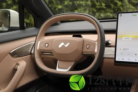 广州车展  广汽昊铂A800内饰首发-1