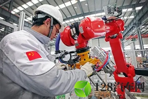 何小鹏称十年后中国汽车品牌格局是“五强和其他”,能否认同?-3