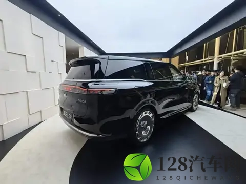售3228万元起 智己LS9正式上市-2
