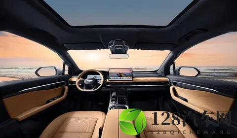 新增15T动力，新款吉利豪越L亮相，能否成为家庭出行新宠？-2