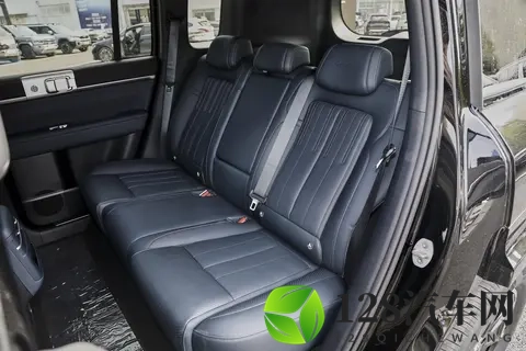 方程豹钛7：“钛7买得钛对了”、“钛7科技大空间SUV”，值得一看-1