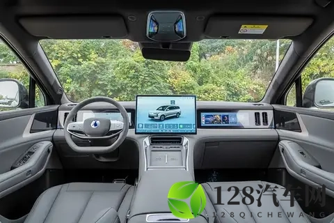 一周用车后，我发现“实用”才是家用SUV的最大价值-2