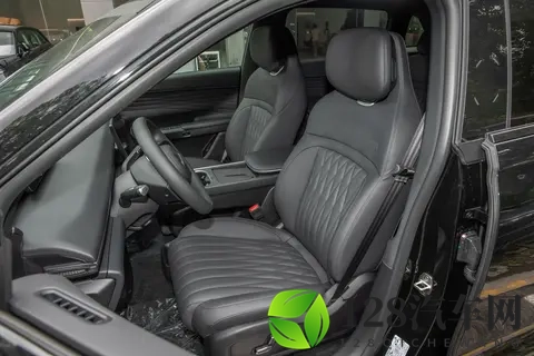 驶向均衡之境：2025款星纪元ET增程版四驱至臻尊享版深度体验-3