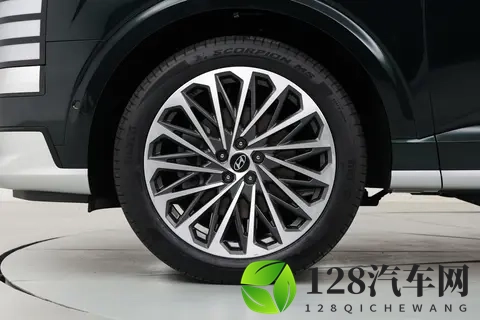 全系 L2 辅助 + 三排加热！帕里斯帝这波进口操作太卷了～-1