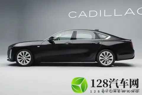 2026款凯迪拉克CT6上市：MRC磁浮底盘+一口价，能否搅动豪车市场-3