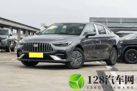 吉利新车上市，限时688万起，油耗28L，标配400V快充！-1