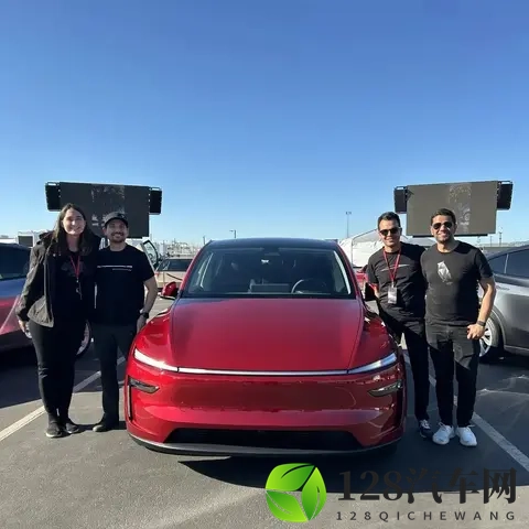 特斯拉高管接连离职 Model Y经理也走了-1