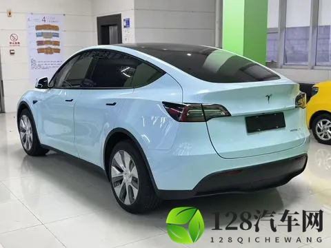 17万多圆梦科技座驾？22年蓝色Model Y长续航-1