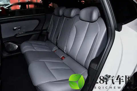 续航630km,800V快充,预售1599万的长安启源A06如何?-3