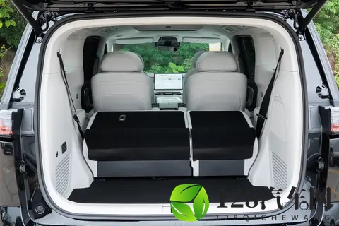 国产MPV的崛起！26款岚图梦想家，一整天深度体验，终于摸懂门道-2