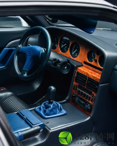 布加迪EB110 GT为什么会对品牌具有深刻影响？-1