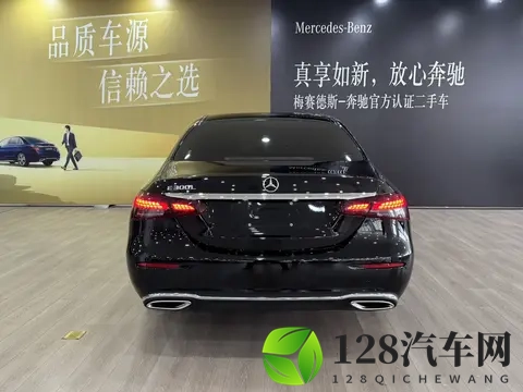 30万拿下行政级座驾,22款奔驰E300L,一手车况正当年-2