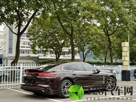 60多万拿下行政级座驾，二手保时捷Panamera29T值不值？-2