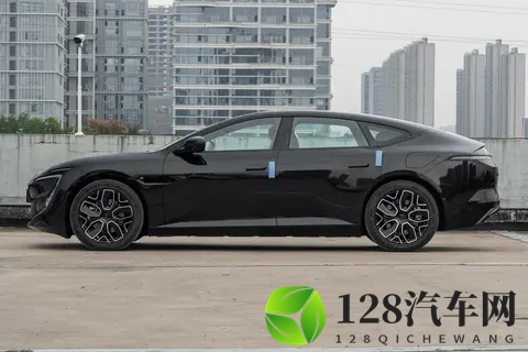 比享界 S9 值?阿维塔 12 四激光版 2699 万起,四激光雷达 + 1270km续航-1