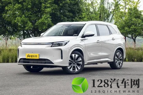 家用插混SUV选哪个？深度解析第三代蓝电E5 PLUS，处处都是惊喜！-3