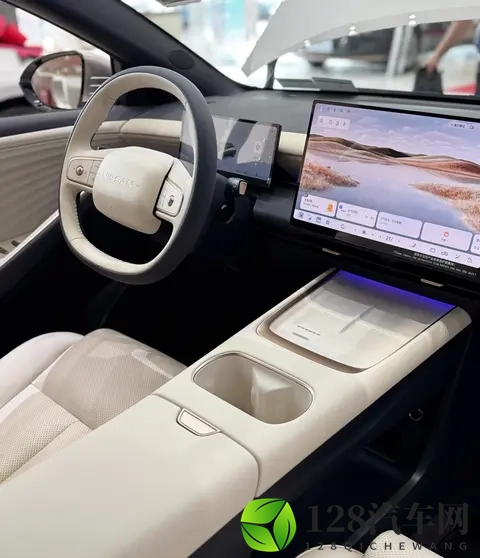 1099万起！东风日产N6正式预售，15升插混中型车市场迎来新选手-3