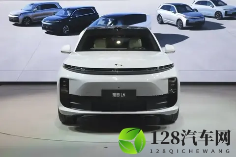 10月中大型SUV榜单：钛7排第二，银河M9破万，理想L6只卖了9680辆-1