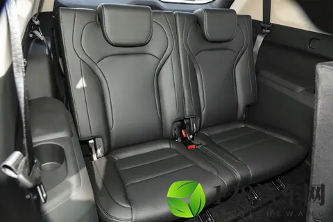 12 万级家用 SUV 推荐：三代蓝电 E5 PLUS，全家人都满意-3