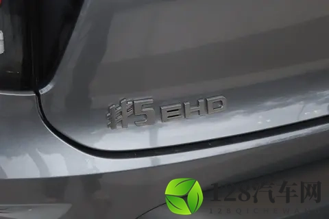 20万选插混SUV，这款梅赛德斯-奔驰与吉利联合打造的车型可以看看-3