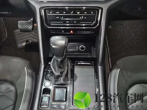 12万多拿下大众途昂X,7万公里准新SUV,奶爸家用超值?-2