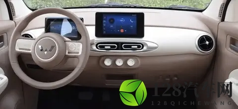 五菱宏光 MINIEV 四门版 301km 臻享 + 款上市：558 万元-3