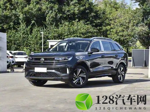 2026款大众揽巡售价2429万起，大尺寸车身依旧霸气，配20T四驱-2