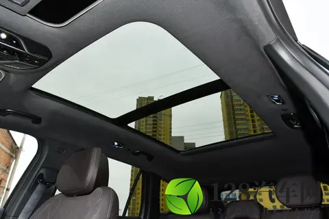 吉利星越L：把豪华车体验带进燃油车，这才是家用车该有的样子-1