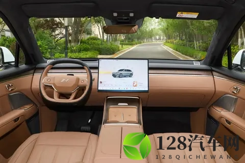 纯电大三排SUV，标配900V快充，三分钟换电，出行无忧：乐道L90-3