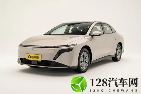 东风日产 N6 预售开启！180km 纯电 + 大沙发 合资插混家轿新选择-3