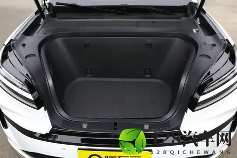 补能不再是问题,租电换电新模式,乐道L90更懂需求-1