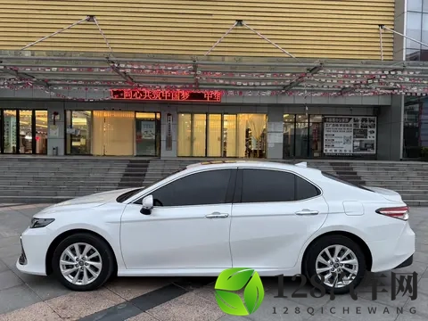 一手准新丰田凯美瑞，20L自吸代步优选，4万公里抄底价！-2