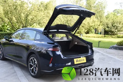 ELMT Max发布 北京越野BJ40探险家广州车展预订-1