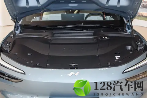 乐道L60上市一年交付超65 万台,一款贴合家庭用户需求的纯电SUV-3