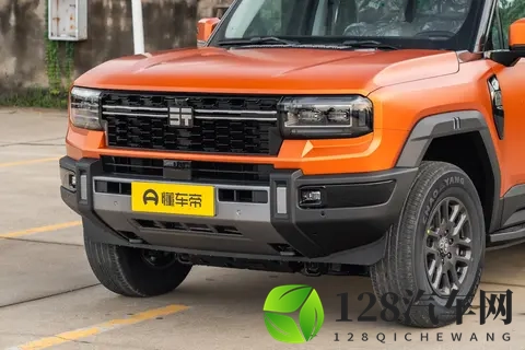 国产豪华越野车破32万订单，904匹马力，浮水行驶，实力证明-1