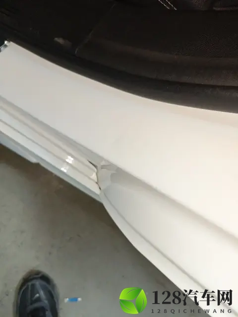 从文化表达到工程突破红旗金葵花让中国高端汽车走向体系自立-1