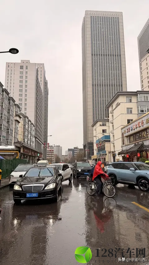 一味处罚，绝对不是解决太原乱停车的办法，提几点建议您看行吗？-1