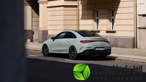 奔驰CLA欧洲也正式开卖了，不同的是，可加油，可充电？-2