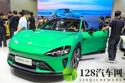 小米SU7街头起火，新能源汽车安全引深思-2