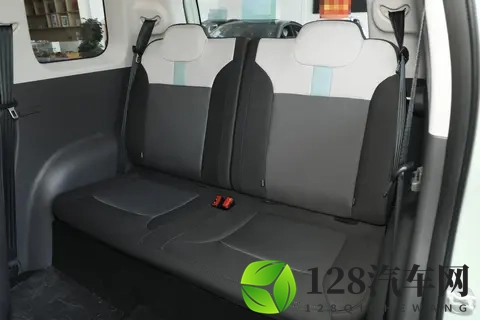 长安Lumin 2025款购车手册:五款车型详细对比与选买建议-2